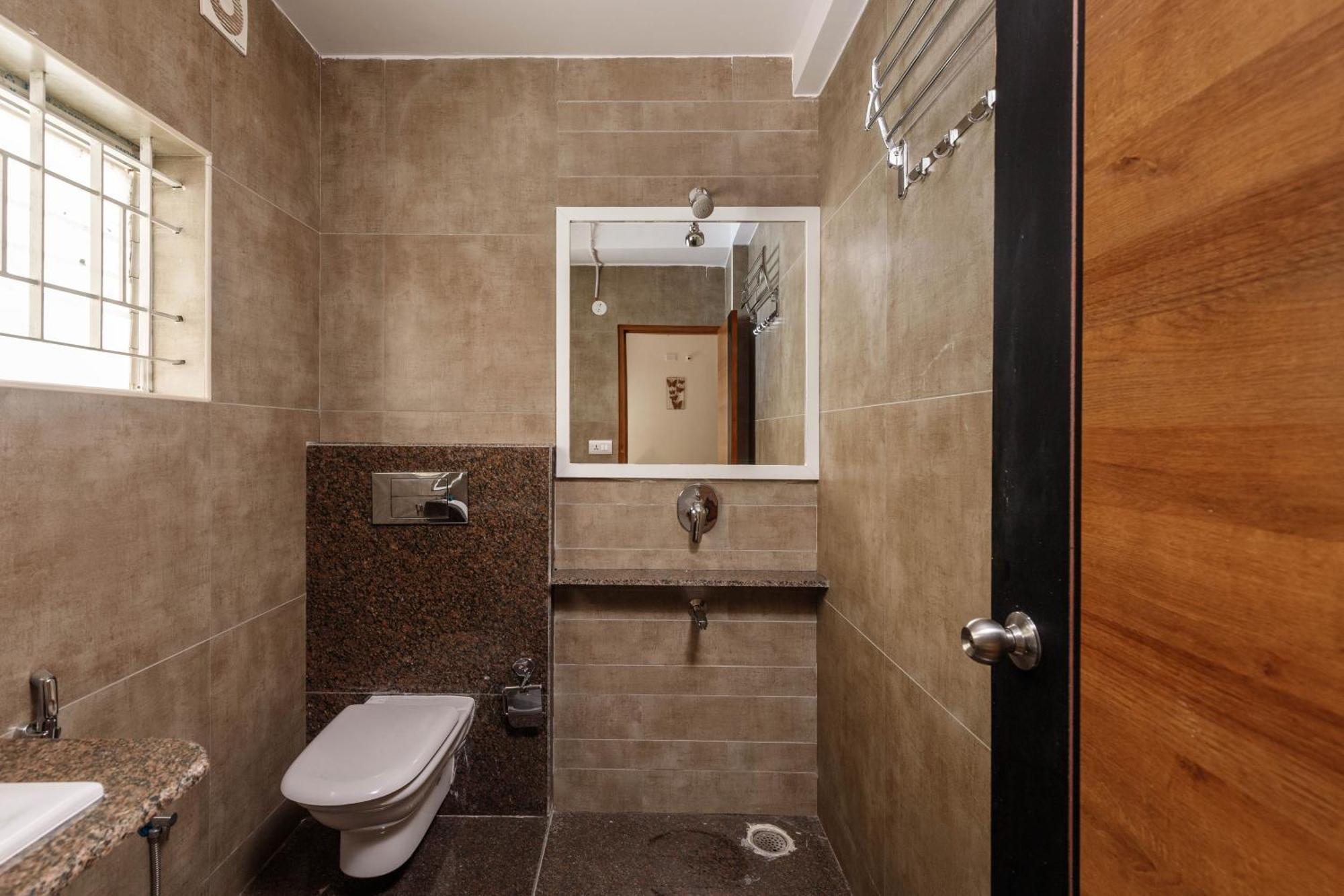 Classic Heights Serviced Apartments, Near Iim Bangalore, ภายนอก รูปภาพ